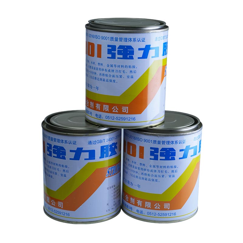 強力で耐久性のある接着を実現する適切なネオプレン接着剤を選択するにはどうすればよいですか?